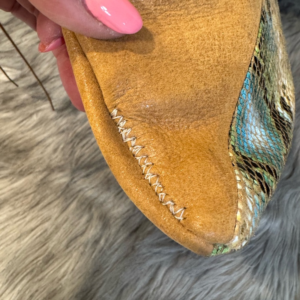 HOBO Elegant Tan and Snake Print Leather Hobo Bag - Picture 6 of 15